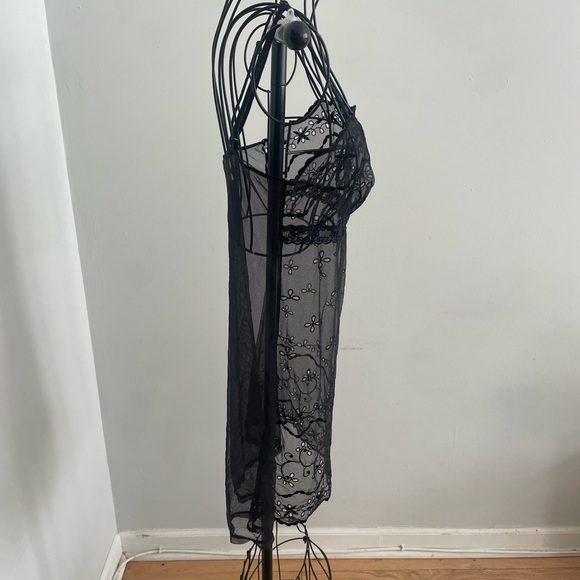 Victoria's Secret Black Sheer Lace Chemise - Picture 4 of 8